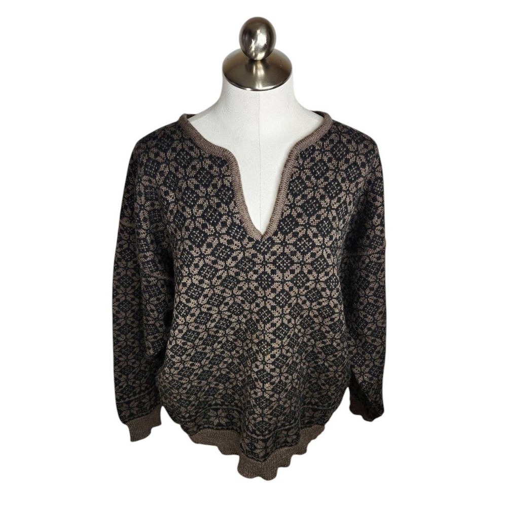 Oleana Sweater Women Brown Black Nordic Geometric Wool Pullover V-Neck
